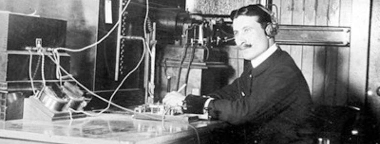 El Arte y Destreza de la Radio-Telegrafía. Un manual para Aprender, Usar, Dominar y Disfrutar El Código Morse como un Medio de Comunicación.